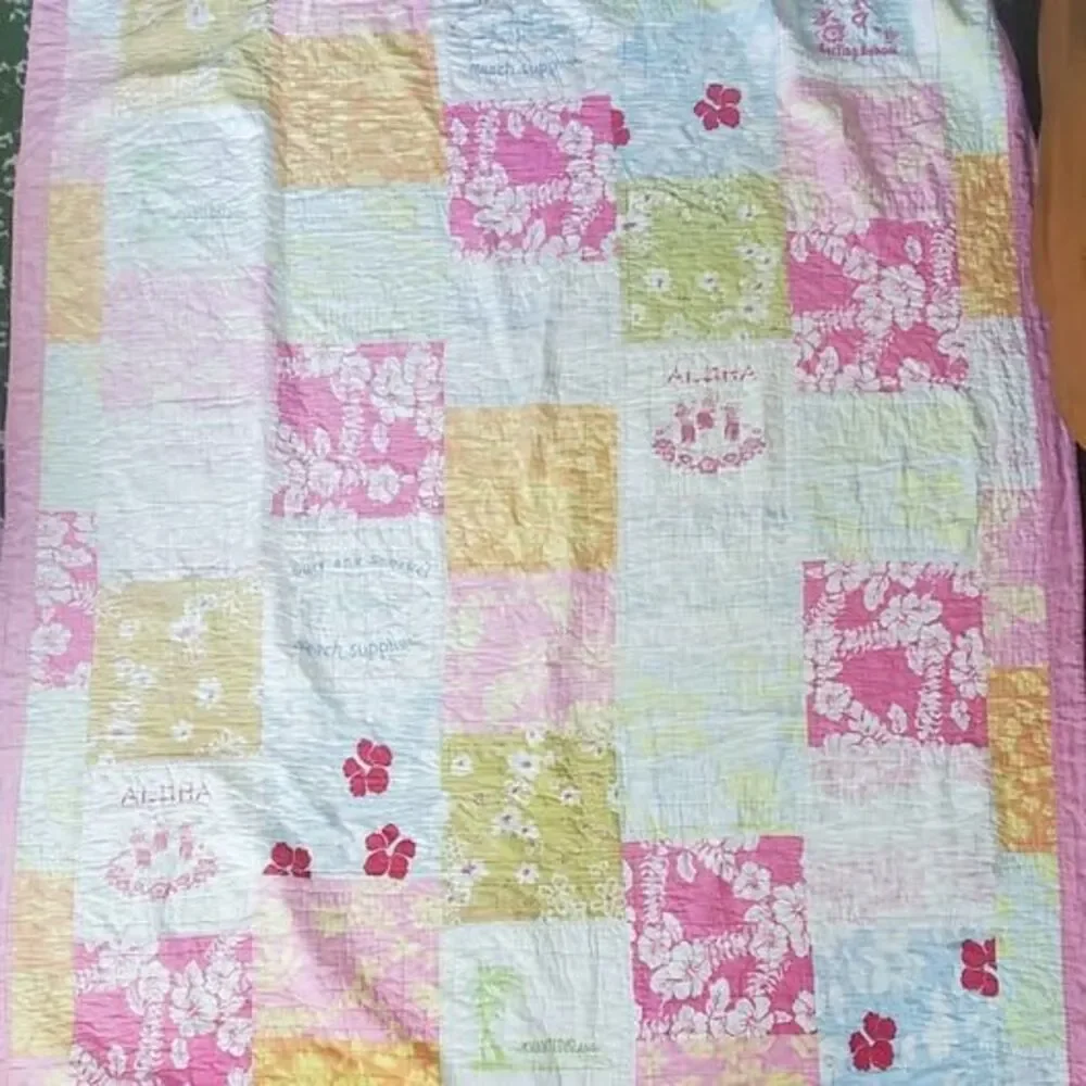 Pottery barn kids twin quilt